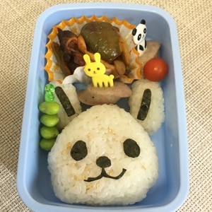 お弁当の彩りに♪枝豆の串刺し